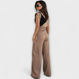 Ascimmetrikus Szett Drámai Vállakkal