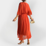 V-nyakú sifon ruha