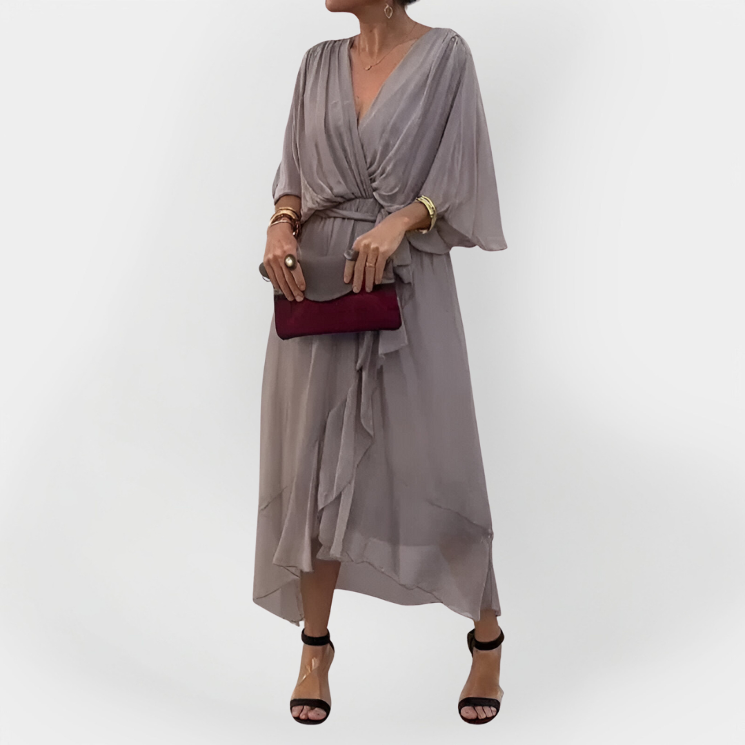 V-nyakú sifon ruha