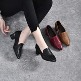 Olene | Sapatos de Salto em Pele Vegan com Bordado Suave