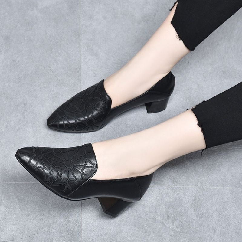 Olene | Sapatos de Salto em Pele Vegan com Bordado Suave