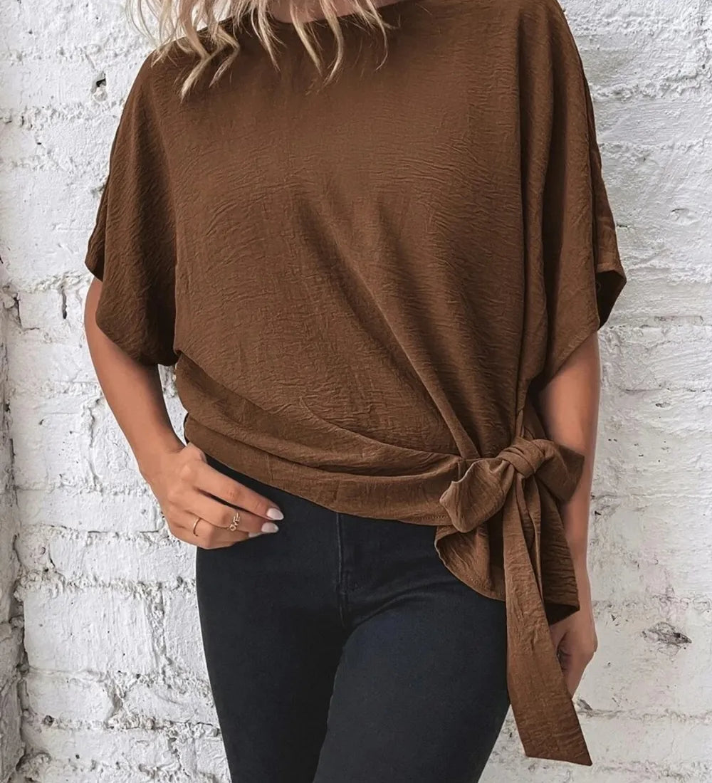 MAYA | Blúz csomóval, kerek nyakkivágással és félhosszú ujjakkal