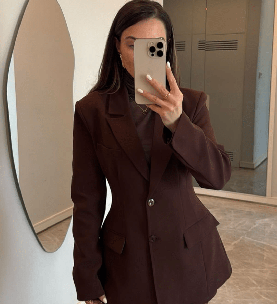 Greta Szabott Blézer