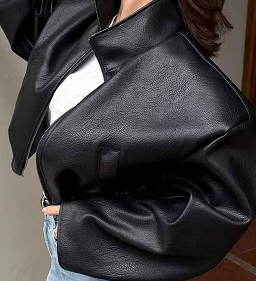 Sylvia Cipzáras Bőrdzseki