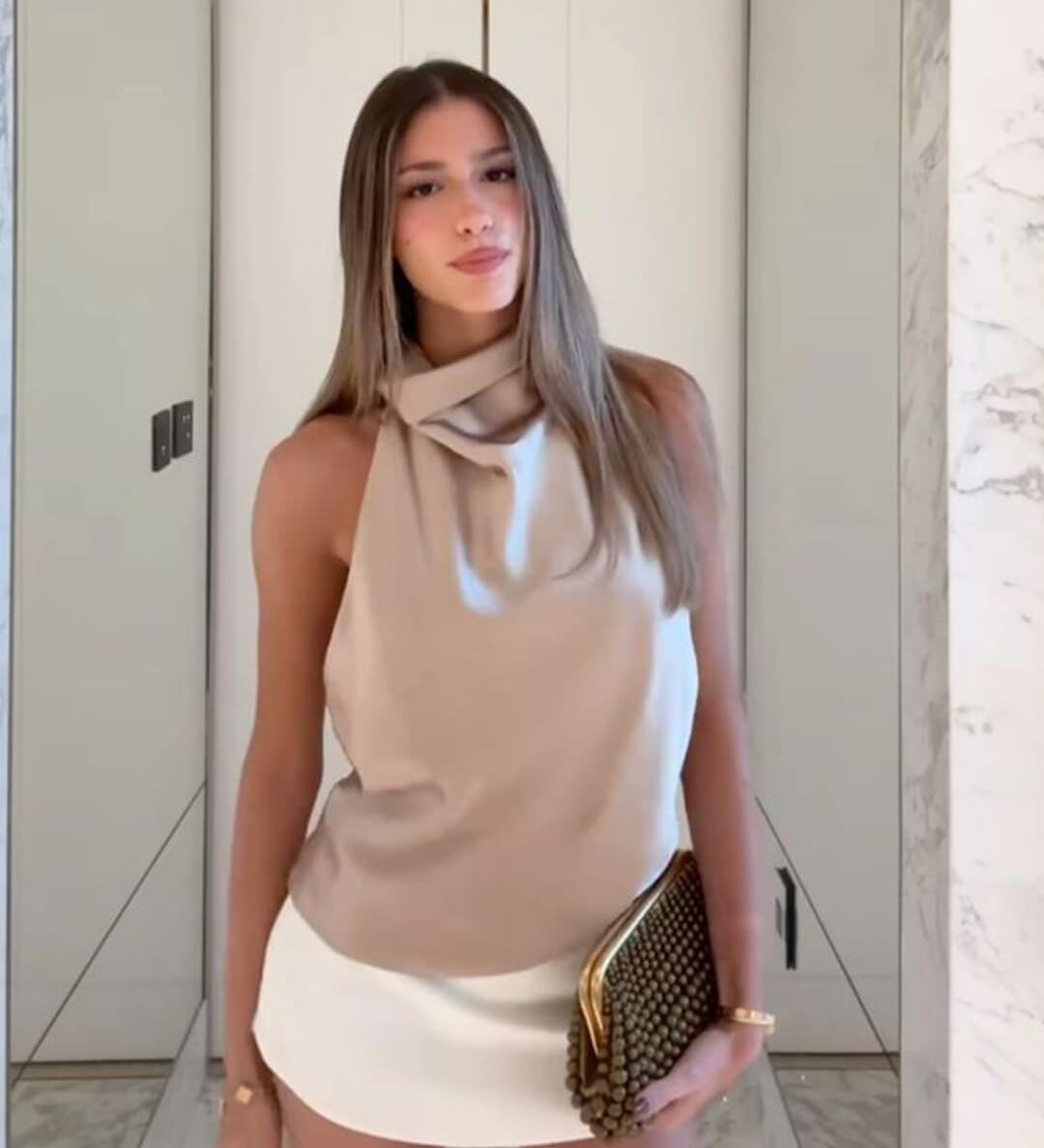 Anastasia pántnélküli, hát nélküli szatén felső